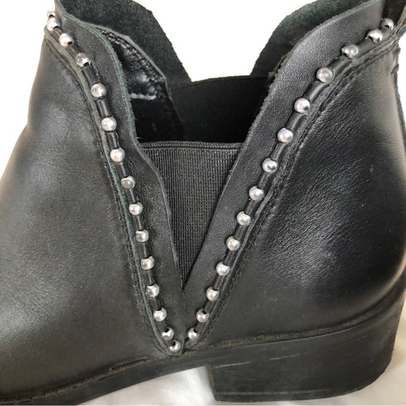 STEVE MADDEN Kosmam black leather ankle boots. Size 7.5. - Picture 8 of 9